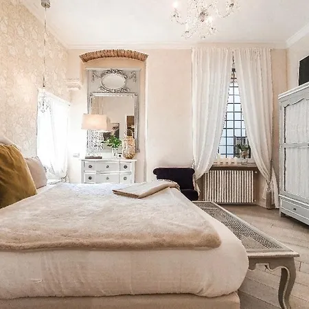 Dolce Santo Stefano Apartment